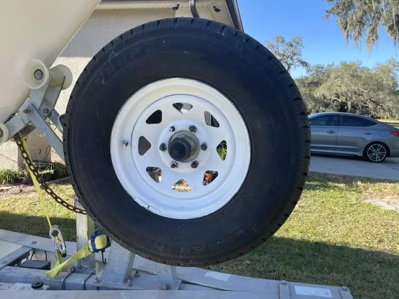 2005 Grady-White 300 Marlin