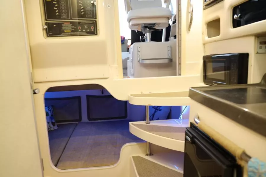 2005 Grady-White 300 Marlin