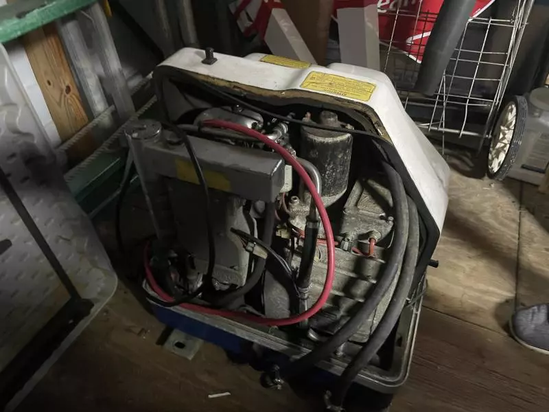 2005 Grady-White 300 Marlin