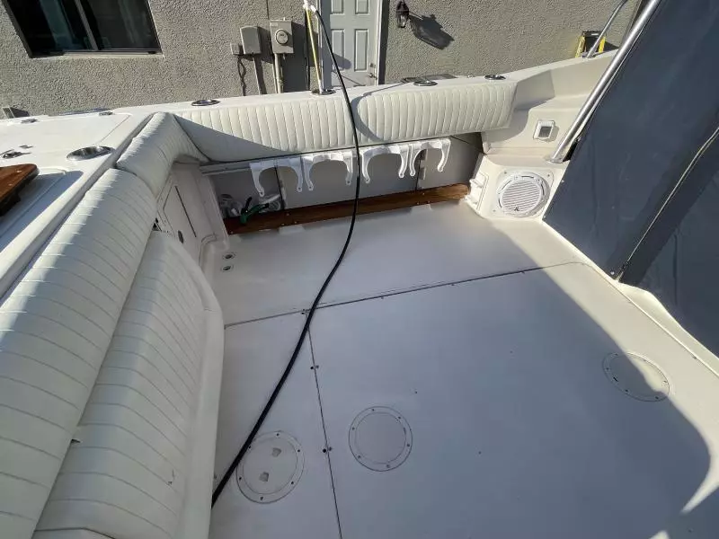 2005 Grady-White 300 Marlin