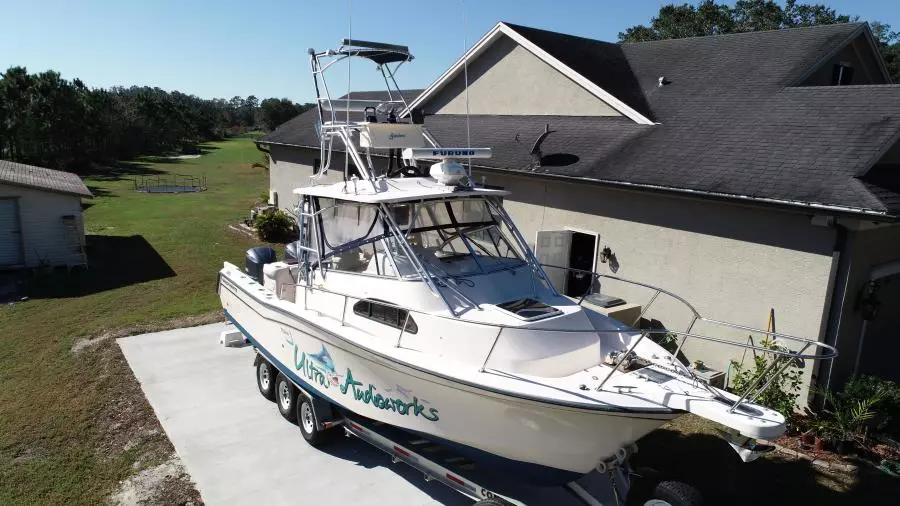 2005 Grady-White 300 Marlin