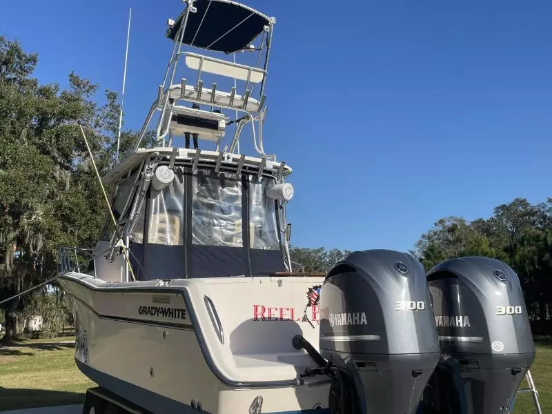 2005 Grady-White 300 Marlin