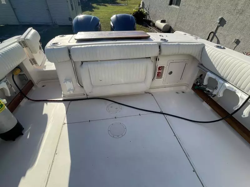 2005 Grady-White 300 Marlin