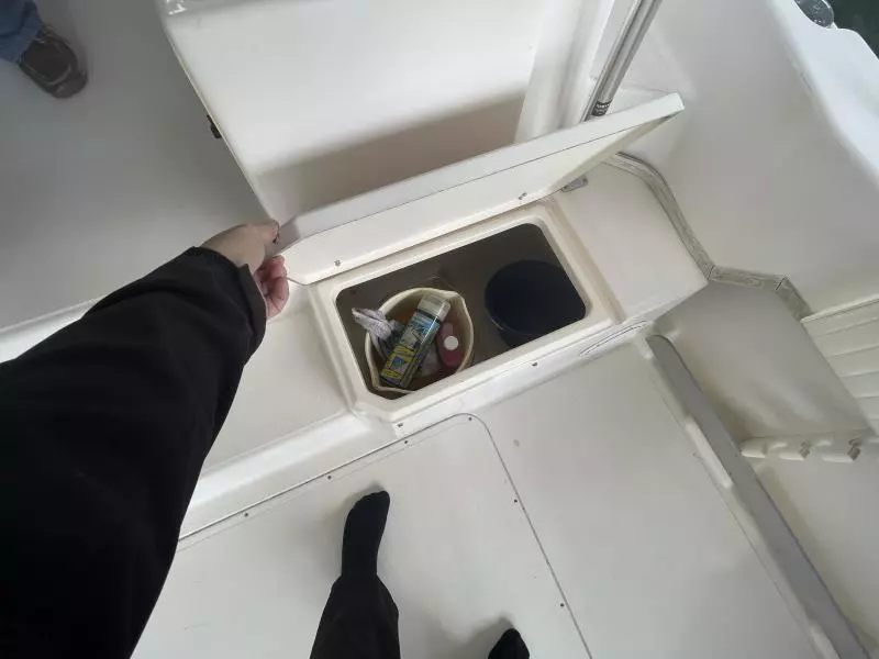 1998 Grady-White 272 Sailfish