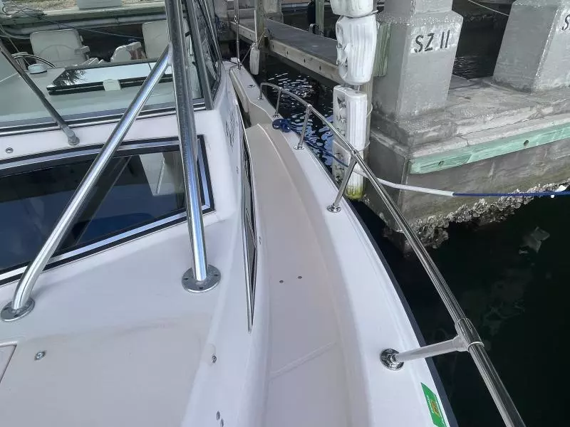 1998 Grady-White 272 Sailfish