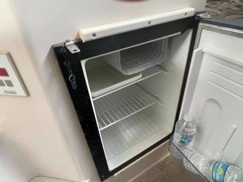 1998 Grady-White 272 Sailfish