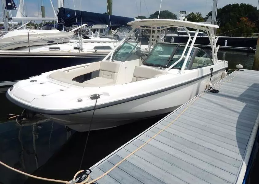 2013 Boston Whaler 270 Vantage