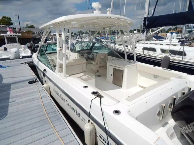 2013 Boston Whaler 270 Vantage