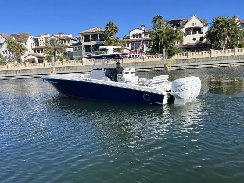 2021 Fountain 38 CC