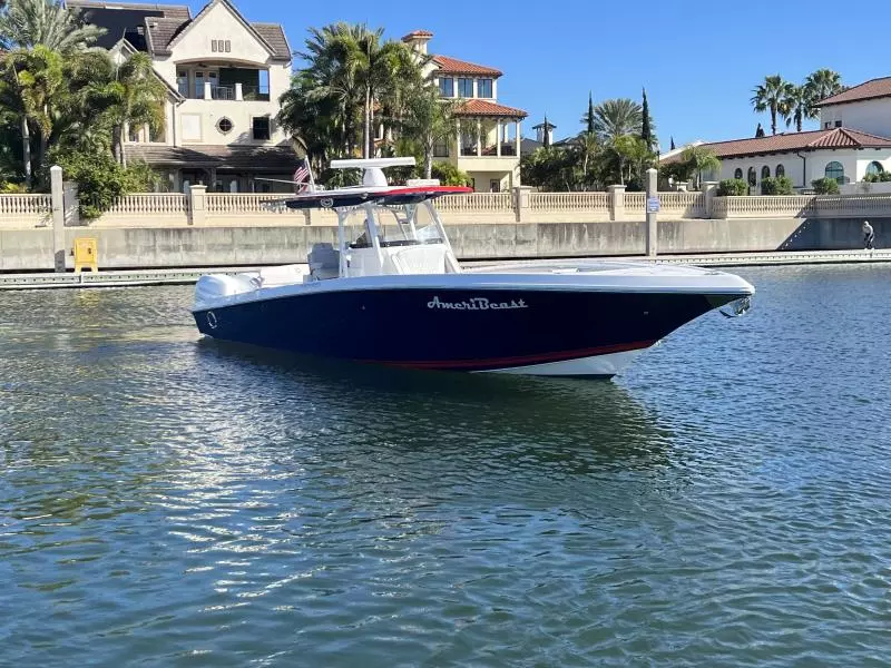 2021 Fountain 38 CC