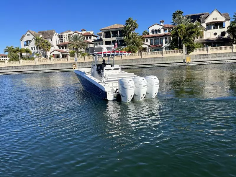 2021 Fountain 38 CC