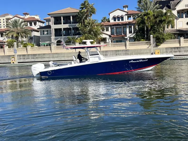2021 Fountain 38 CC