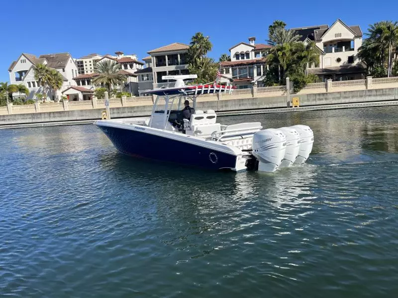 2021 Fountain 38 CC