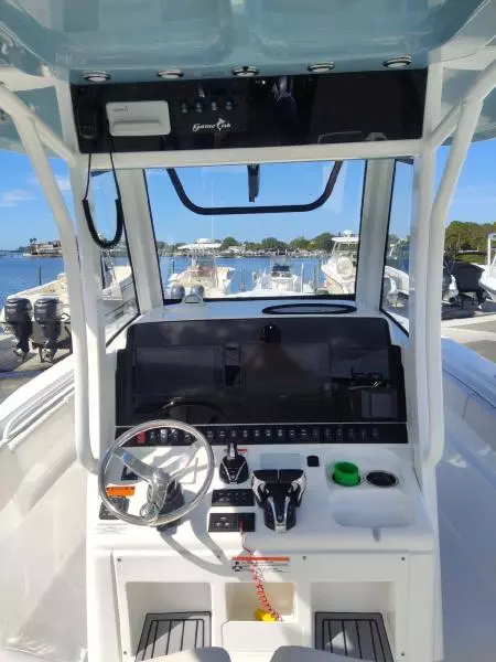 2021 Sea Hunt Gamefish 30
