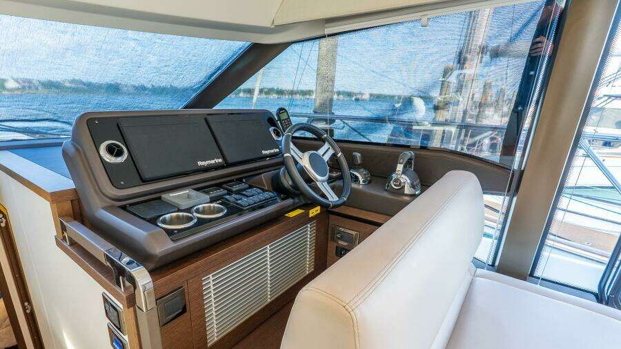 52ft Prestige Yacht For Sale
