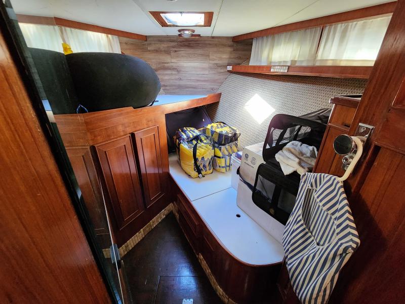 1989 Jefferson Cockpit Motor Yacht - Photo 24