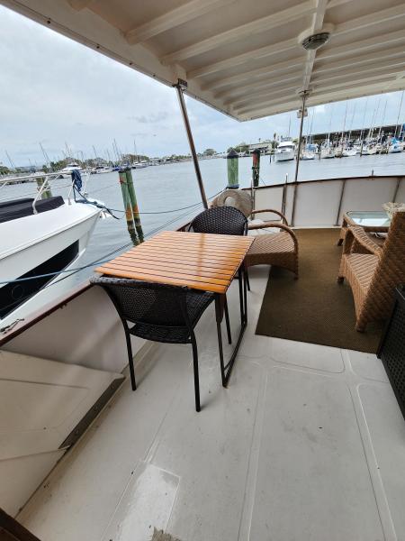 1989 Jefferson Cockpit Motor Yacht - Photo 42