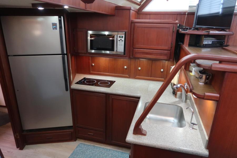 1984 Uniflite 42 II SE Double Cabin