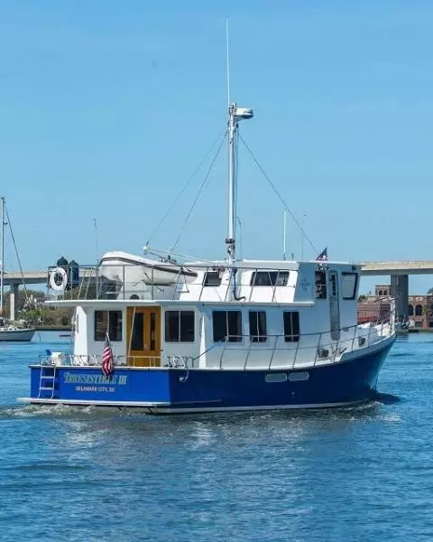 43' Atkinson starboard aft profile2