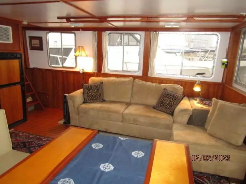 43' Atkinson saloon starboard