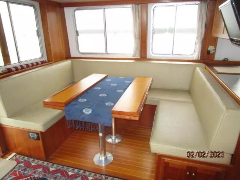 43' Atkinson saloon settee1
