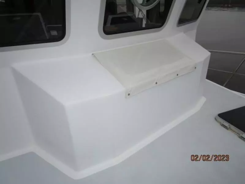 43' Atkinson foredeck storage