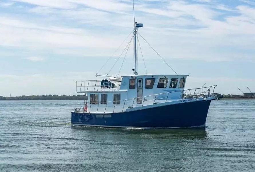 43' Atkinson starboard forward profile1