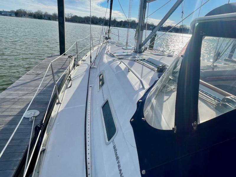 2003 Beneteau 393