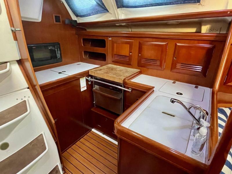 2003 Beneteau 393