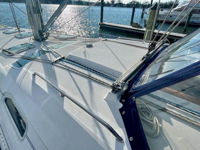2003 Beneteau 393