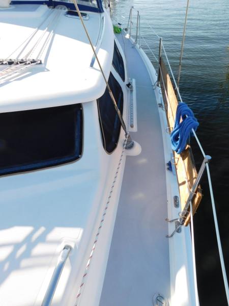 2003 Hunter 426 Deck Saloon