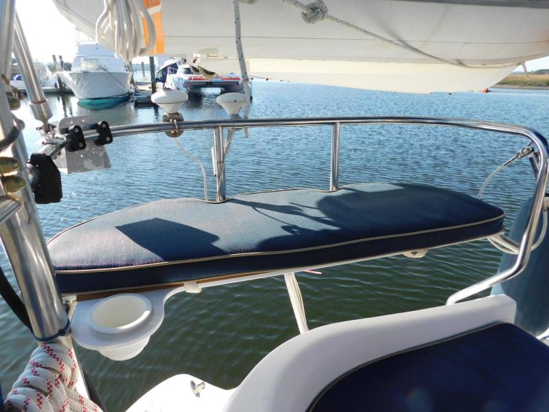 2003 Hunter 426 Deck Saloon