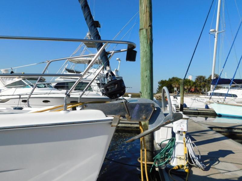 2003 Hunter 426 Deck Saloon