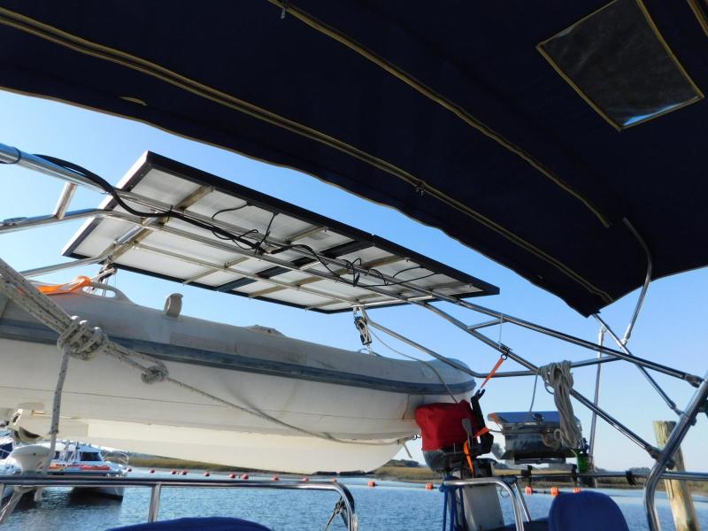 2003 Hunter 426 Deck Saloon