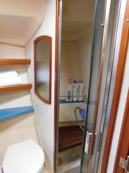 2003 Hunter 426 Deck Saloon