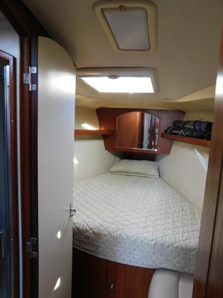 2003 Hunter 426 Deck Saloon
