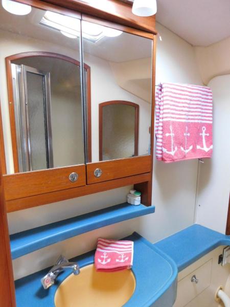 2003 Hunter 426 Deck Saloon