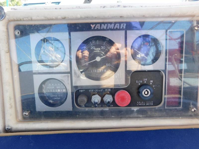 2003 Hunter 426 Deck Saloon