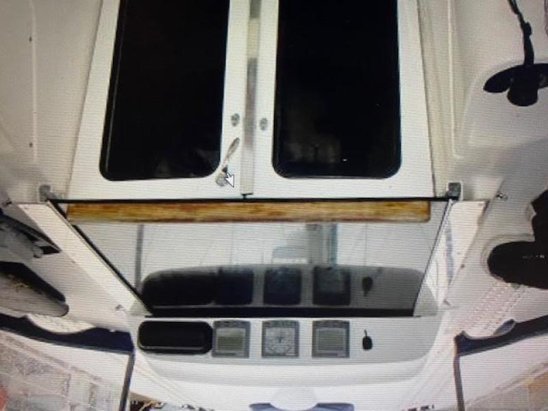 2003 Hunter 426 Deck Saloon