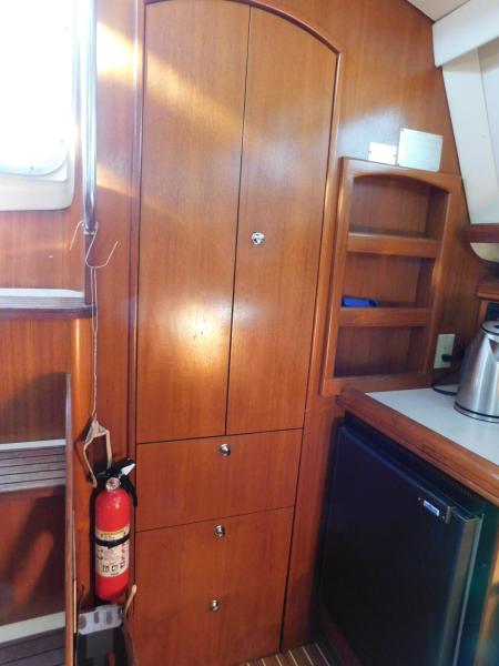 2003 Hunter 426 Deck Saloon