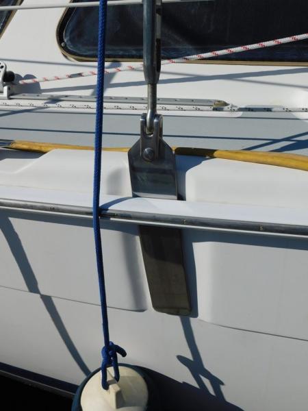 2003 Hunter 426 Deck Saloon