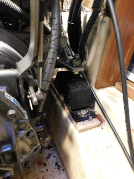 2003 Hunter 426 Deck Saloon
