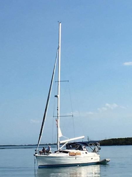 2003 Hunter 426 Deck Saloon