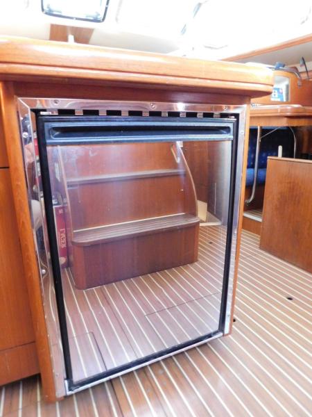 2003 Hunter 426 Deck Saloon