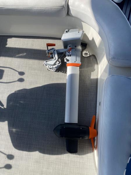 2006 Meridian 408