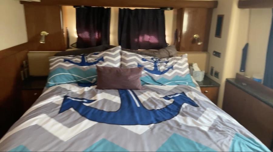 2006 Meridian 408