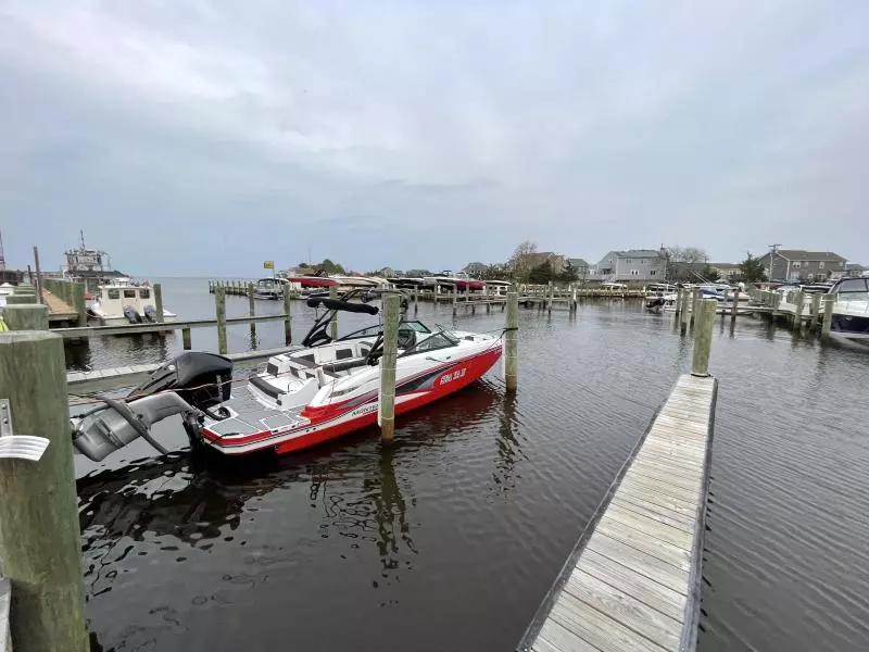 26ft Monterey Yacht For Sale