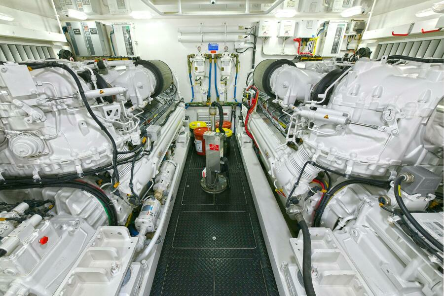 ON THE EDGE 80ft Viking Yacht For Sale