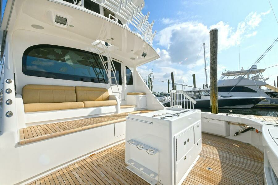 ON THE EDGE 80ft Viking Yacht For Sale