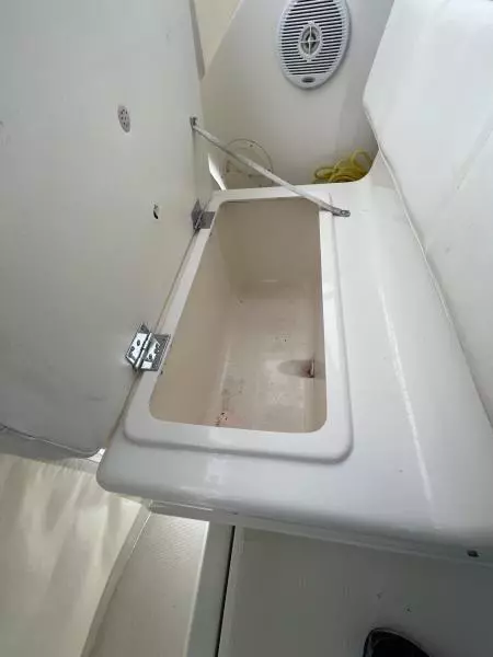 2000 Tiara Yachts 3100 Open